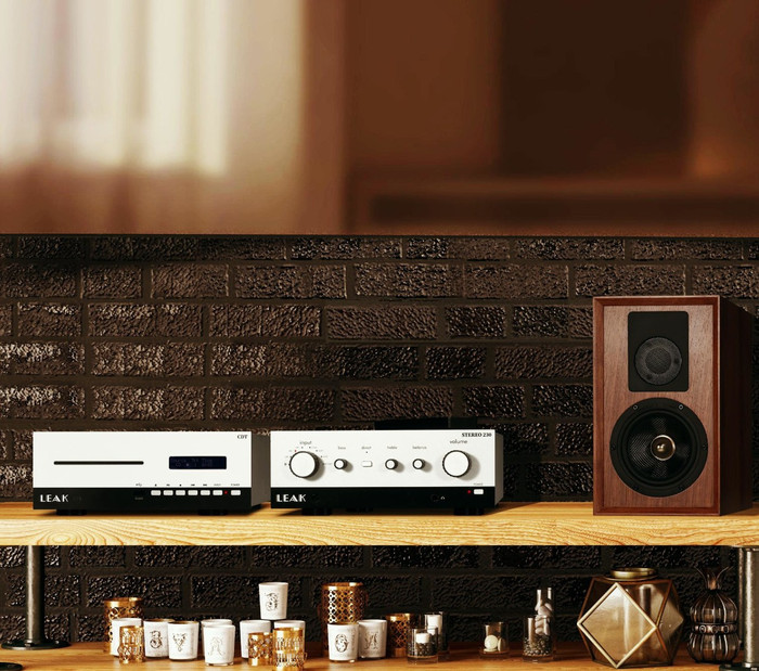 LEAK Stereo 230 Zilver product in gebruik