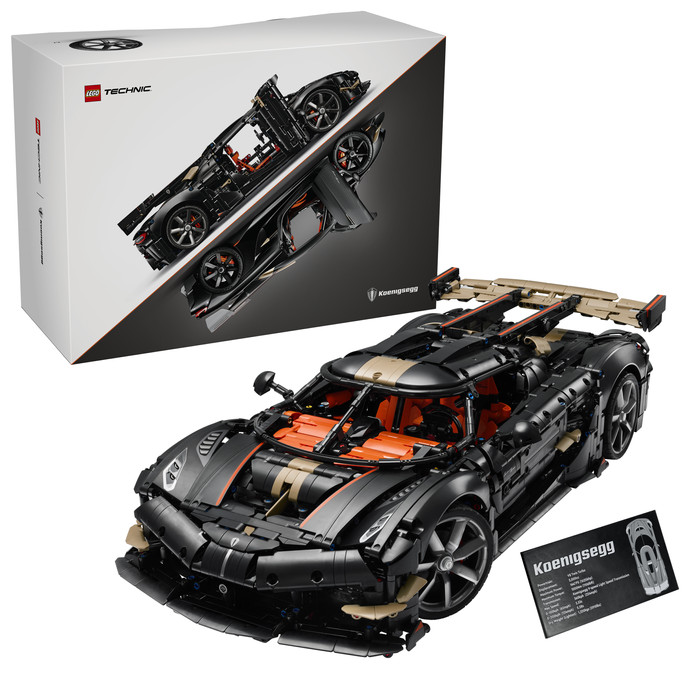 LEGO Technic Koenigsegg Sadair's Spear Megacar 42232 rechterkant