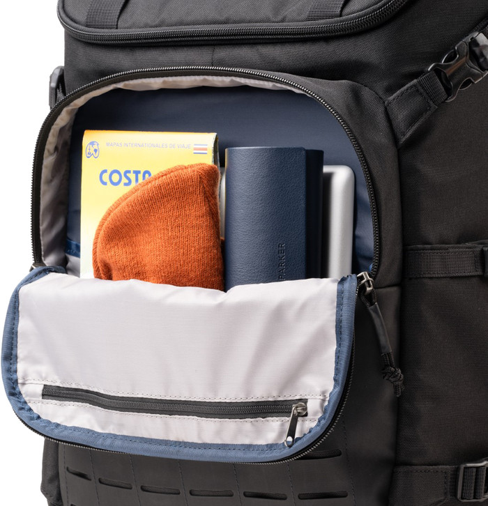 Think Tank DarkLight Backpack 20L Zwart detail