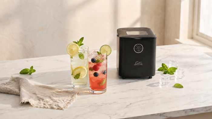 SOLIS Ice Cube Express Black product in gebruik