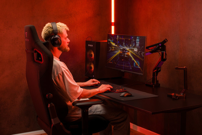 Vortech Pro 27 inches Quad HD product in use