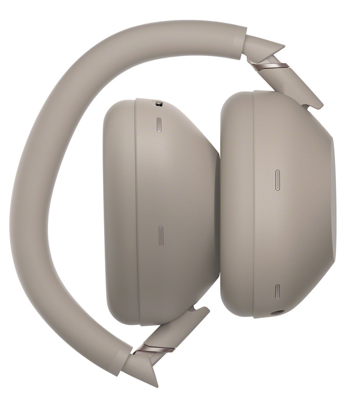 Sony WH1000XM6 Sandstone detail