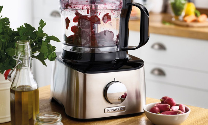 Kenwood MultiPro Compact FDM307SS produkt in gebrauch