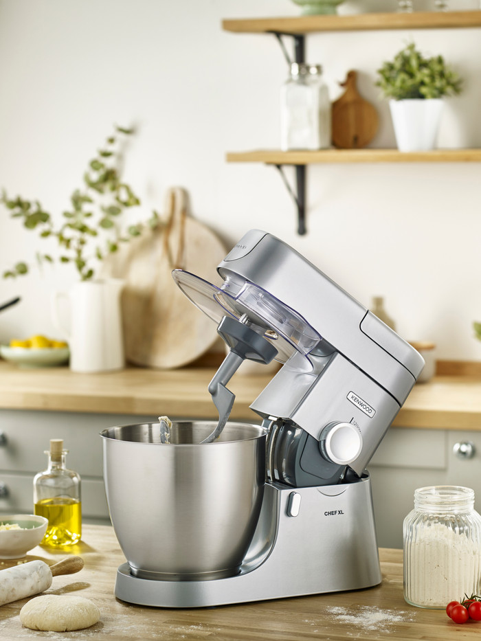 Kenwood Chef XL KVL4110 product in use