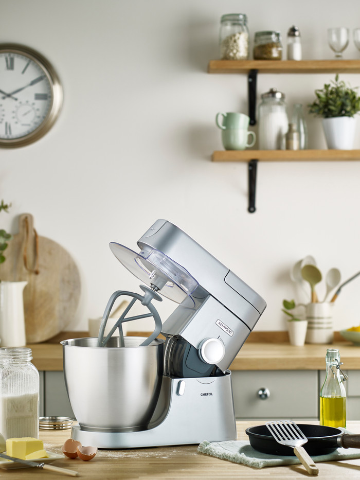 Kenwood Chef XL KVL4110 product in use
