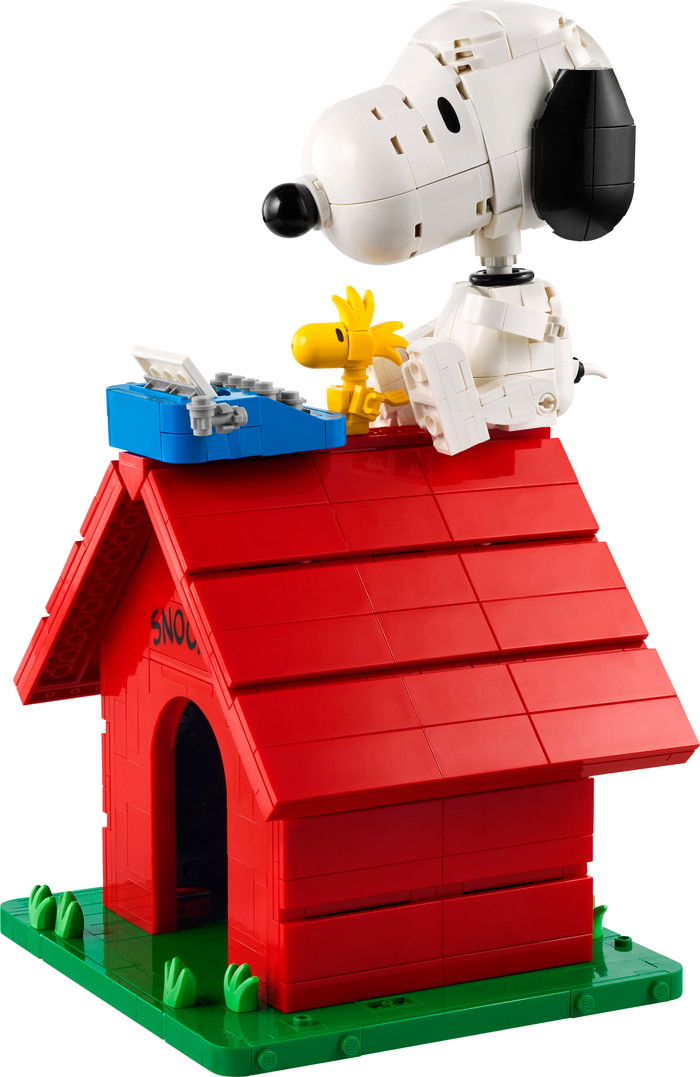 LEGO Ideas Peanuts: Snoopy's Hondenhok 21368 Main Image