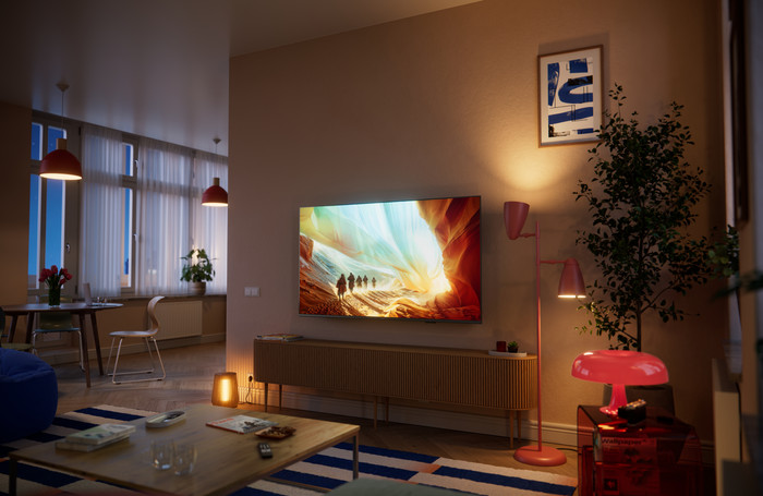 Philips QLED 65" PQS7801 (2026) product in gebruik