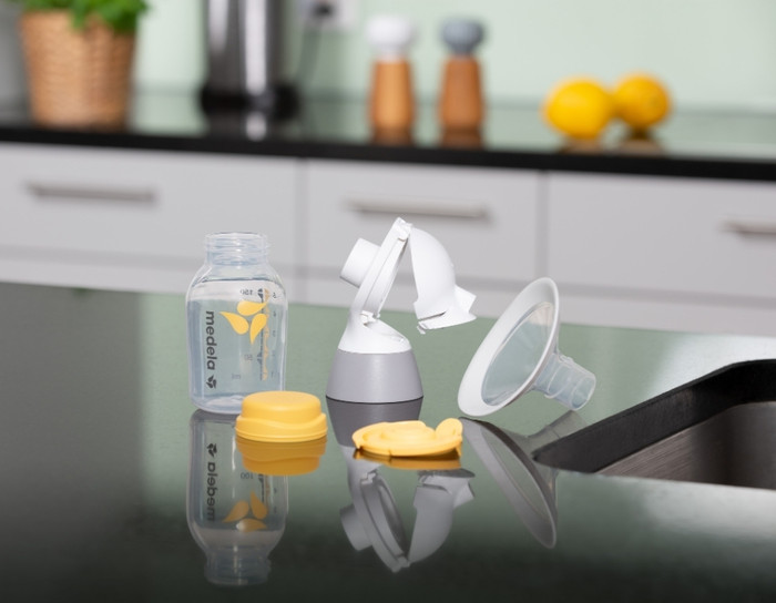 Medela Freestyle Mini Classic Double product in gebruik