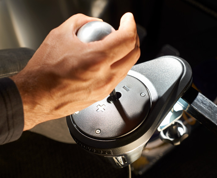 Thrustmaster T300 RS GT + TH8A Shifter product in gebruik