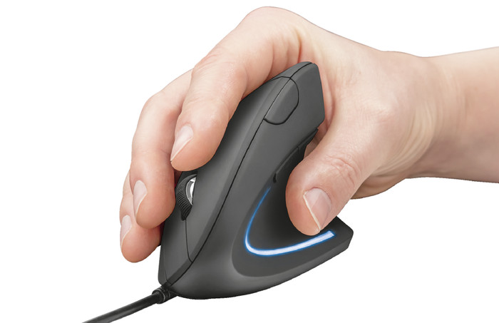Trust Verto Bedrade Ergonomische Muis product in gebruik