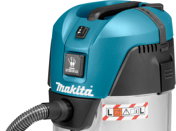 Makita VC3011L detail