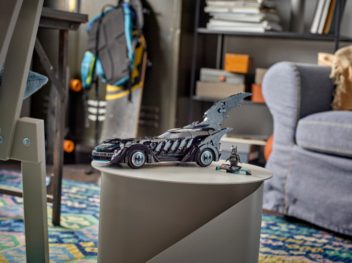 LEGO DC Batman Forever Batmobile 76304 product in gebruik