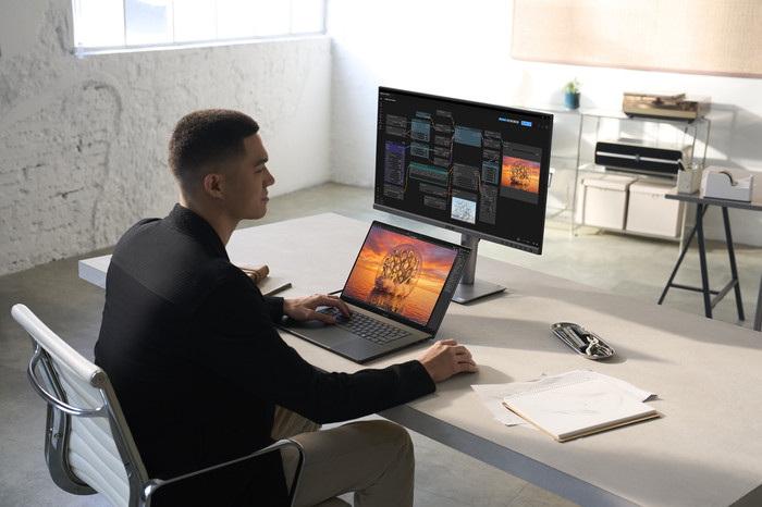 ASUS ProArt P16 OLED NVIDIA RTX Spark N1X H7607BA-SE255X QWERTY product in gebruik