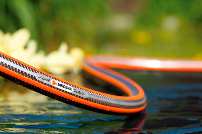 Gardena Premium SuperFLEX Tuinslang 1/2" 30 meter product in gebruik
