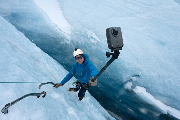DJI Osmo 360 II Adventure Combo product in gebruik