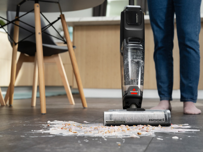 Bissell CrossWave OmniForce Edge Pro product in gebruik