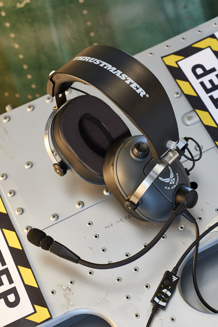Jet Simulator Pack - Thrustmaster Hotas Warthog A-10C Aircraft Controller Replica PC visual supplier