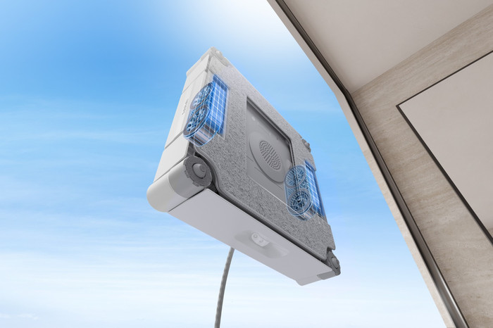 Ecovacs WINBOT W2S Pro Omni product in gebruik