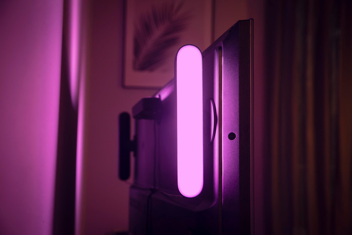 Philips Hue Play Lichtbalk White & Color Wit Duo Pack product in gebruik