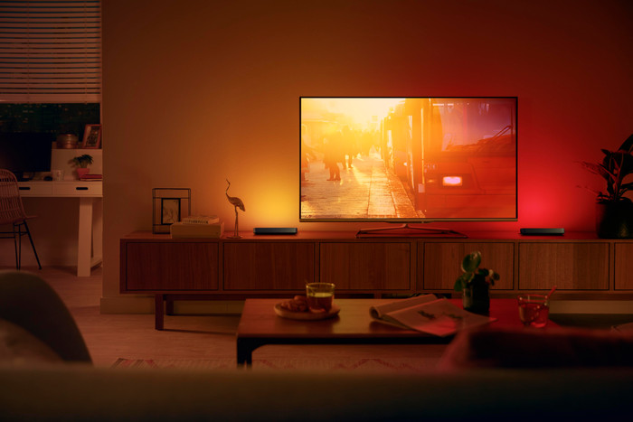 Philips Hue Play Lichtbalk White & Color Wit Duo Pack product in gebruik