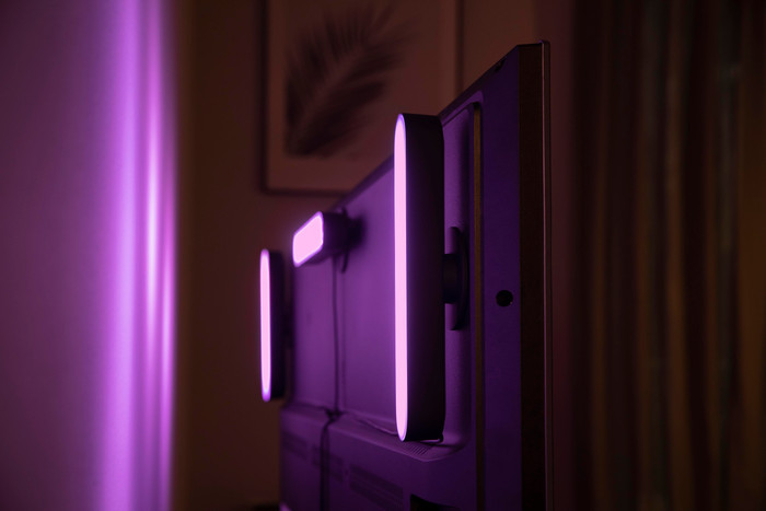 Philips Hue Play Lichtbalk White & Color Wit Duo Pack product in gebruik