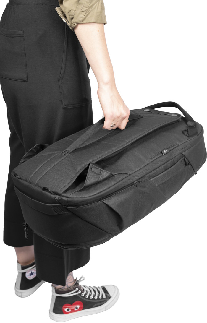 Peak Design Travel Backpack 30L v2 Black product in use