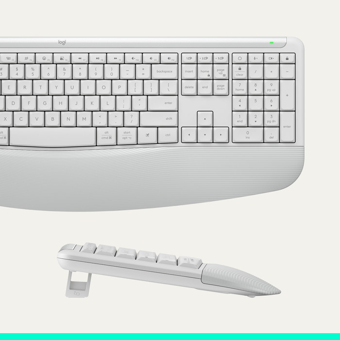 Logitech MK880 Signature Comfort Plus Wireless Keyboard and Mouse Combo Off-white QWERTY detail