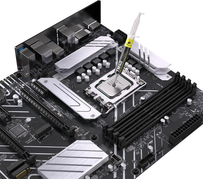 Corsair TM40 Performance Thermal Paste - 3g product in use