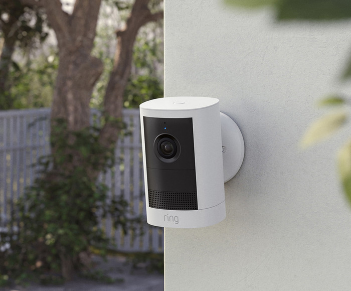Ring Outdoor Camera Batterij 2e Generatie Wit Duo Pack product in gebruik
