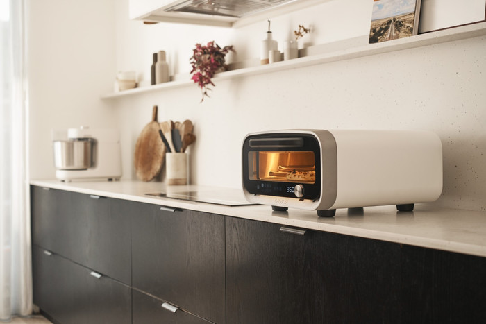 Ooni Volt 2 Wit product in gebruik