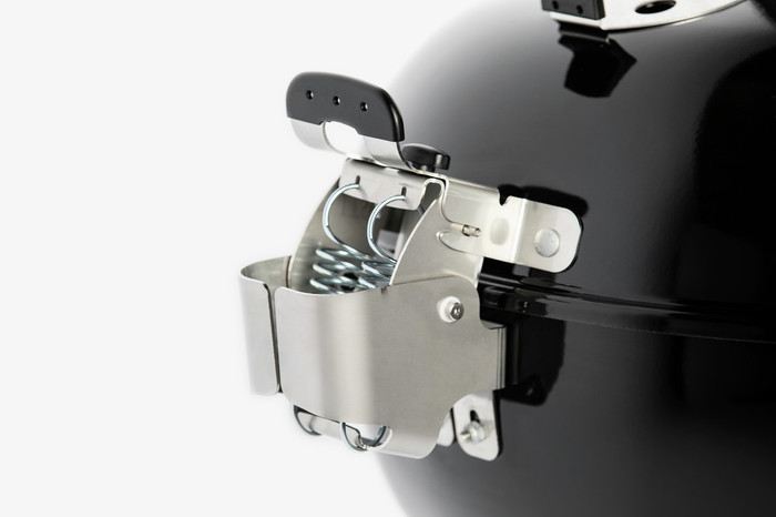 Weber Master Touch Premium E-5770 Black Complete Pack detail