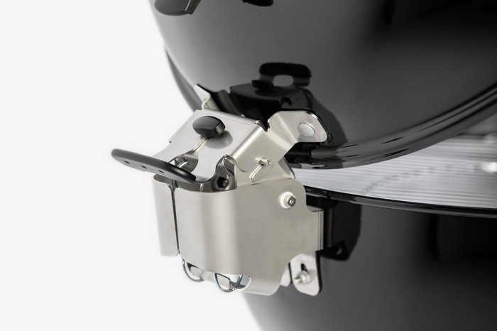 Weber Master Touch Premium E-5770 Black Complete Pack detail