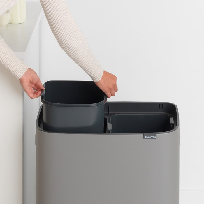 Brabantia Bo Touch Bin 2 x 30 Litres Mineral Concrete Grey produit à l'usage