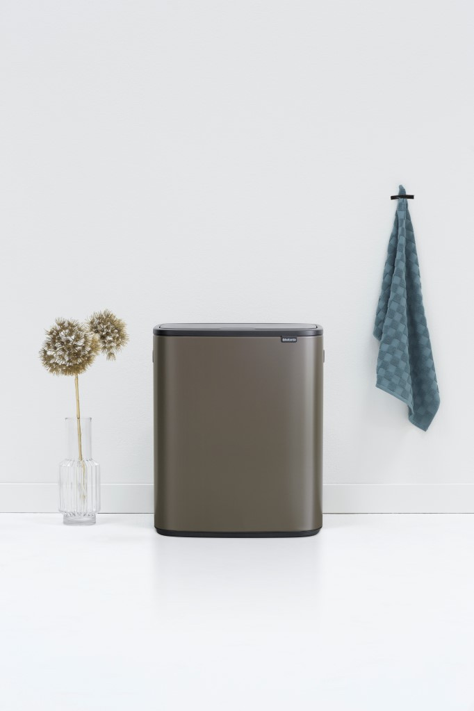Brabantia Bo Touch Bin 60 Liter Platinum product in gebruik