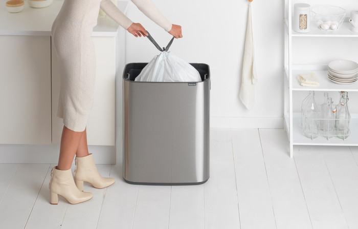 Brabantia Bo Touch Bin 60 Liter Rvs Fingerprint Proof product in gebruik
