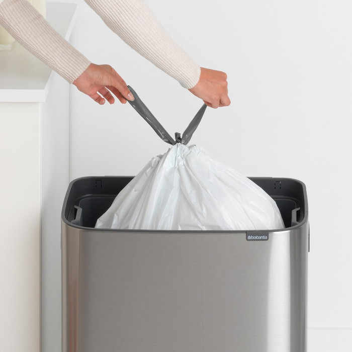 Brabantia Bo Touch Bin 60 Liter Rvs Fingerprint Proof product in gebruik
