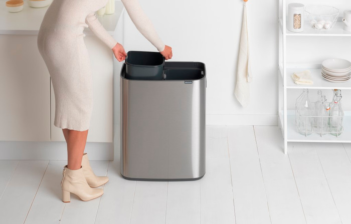 Brabantia Bo Touch Bin 2 x 30 Liter Rvs Fingerprint Proof + Vuilniszakken (120 stuks) product in gebruik
