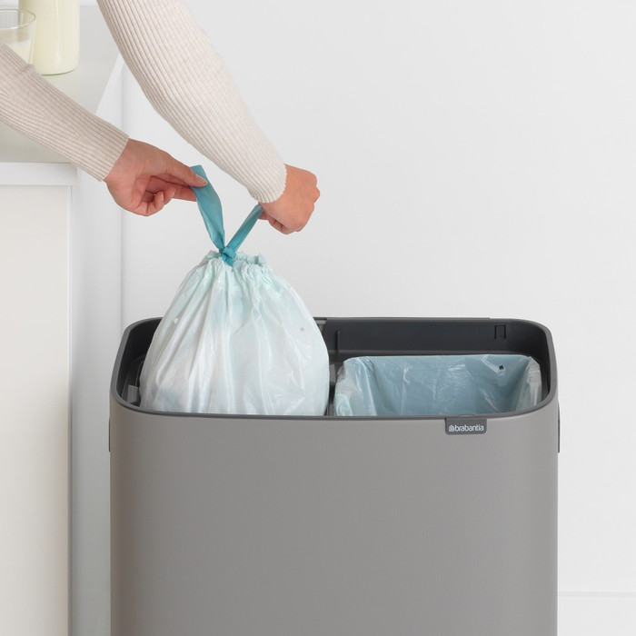 Brabantia Bo Touch Bin 2 x 30 Litres Mineral Concrete Grey produit à l'usage