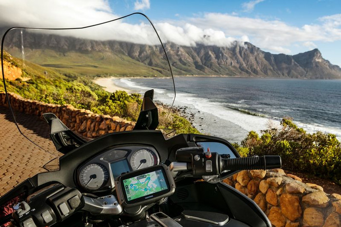 TomTom Rider 50 WE Zwart + Cardo Scala Rider Freecom 2 Plus Duo null