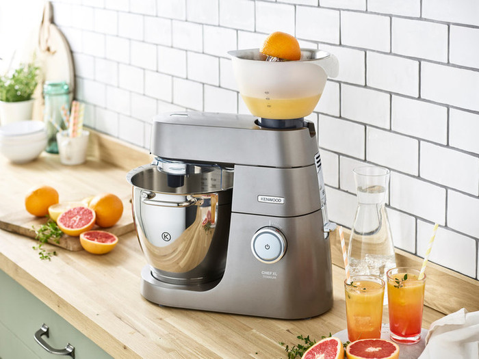 Kenwood AT312 Citrus Press product in use