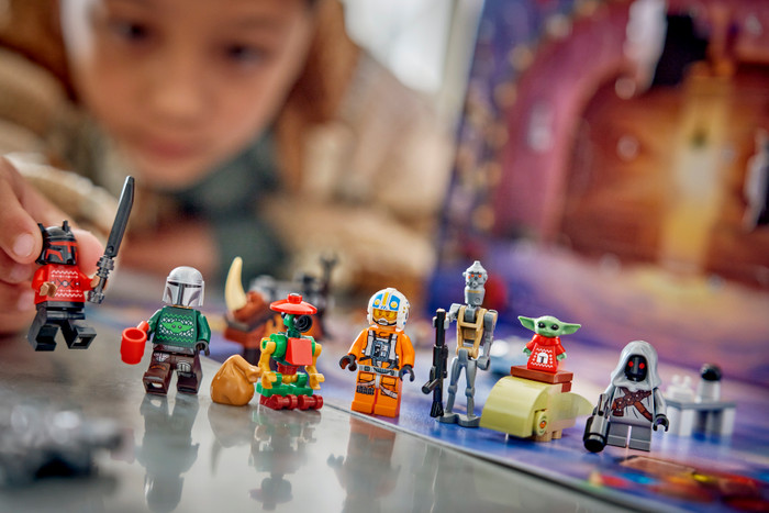 LEGO Star Wars Adventskalender 2026 75456 product in gebruik