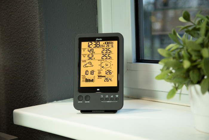 Alecto WS-4700 product in use