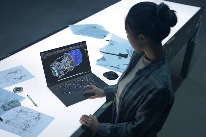 ASUS ProArt P16 OLED NVIDIA RTX Spark N1X H7607BA-SE255X QWERTY product in gebruik
