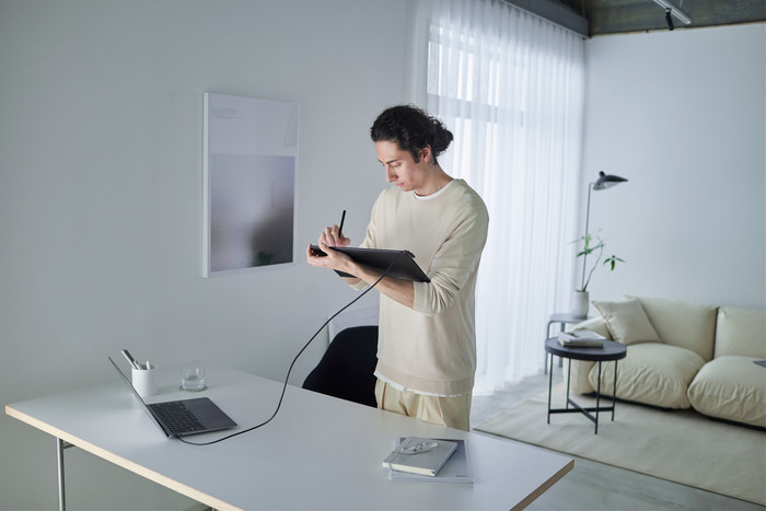 Wacom Movink 13 product in gebruik