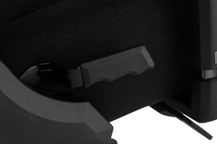 Vortech Prestige Gamestoel Zwart + Vortech Vloermat Zwart detail