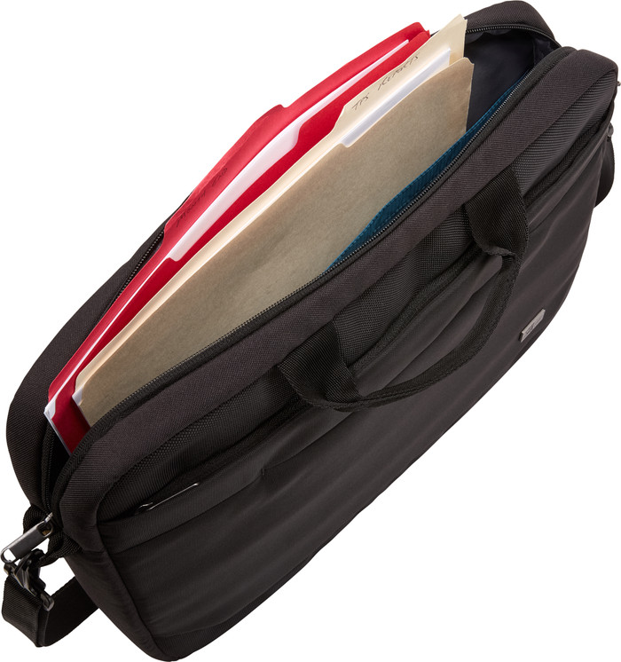Case Logic Advantage 15 inches Black inside