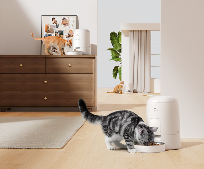 Petlibro Automatische Voerbak Air PLAF008 Wit product in gebruik