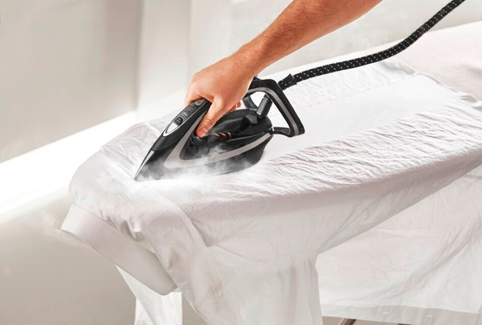 Calor Pro Express Ultimate Plus GV9610CO product in use