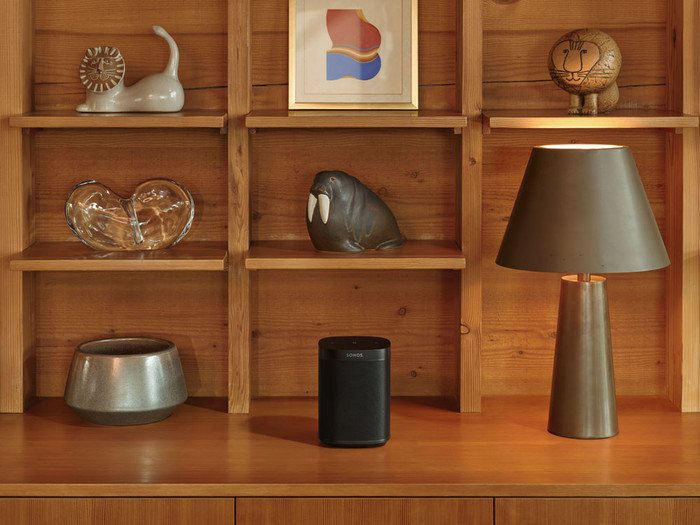 Sonos Move 2 Groen + Sonos One SL zwart product in gebruik