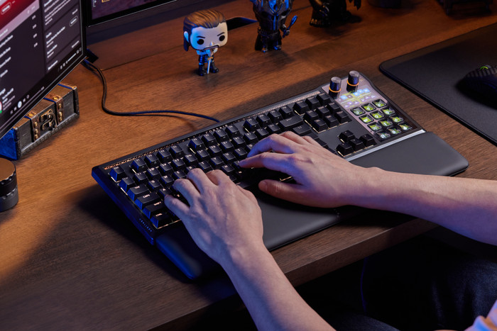 Corsair GALLEON 100 SD Gaming Toetsenbord Qwerty product in gebruik